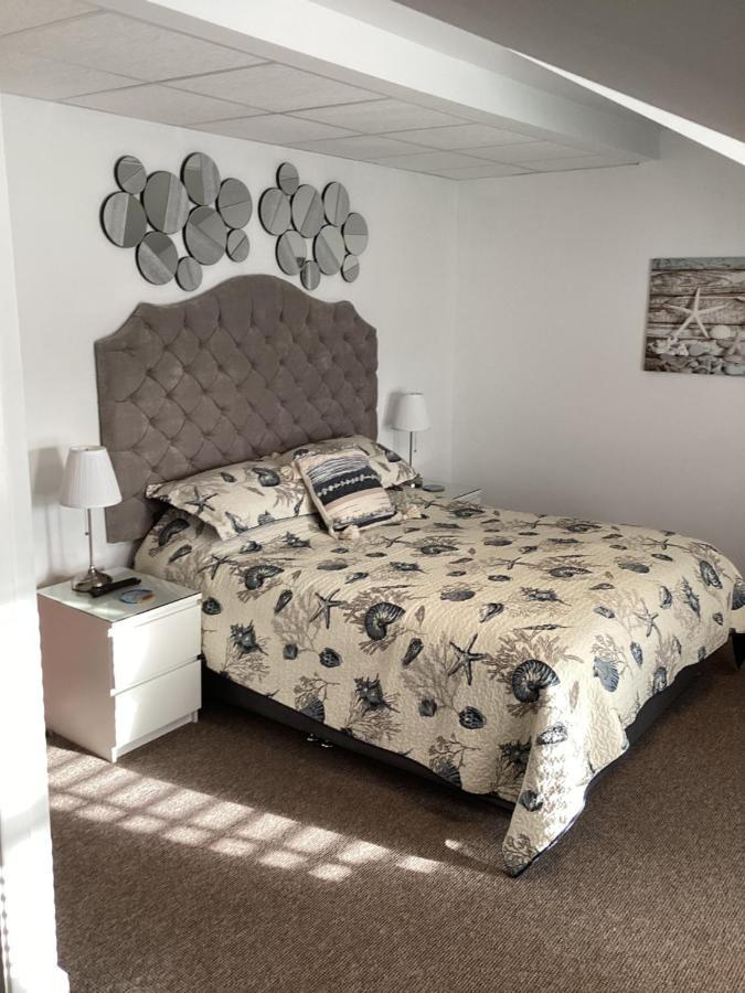 By The Seaside Bed and Breakfast Blackpool Eksteriør billede