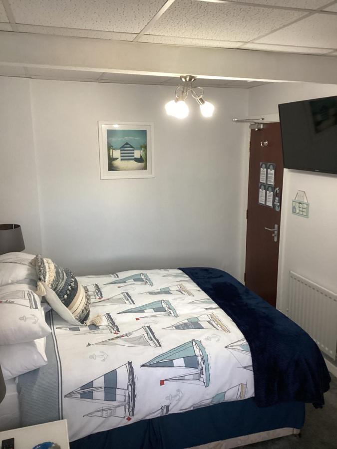 By The Seaside Bed and Breakfast Blackpool Eksteriør billede