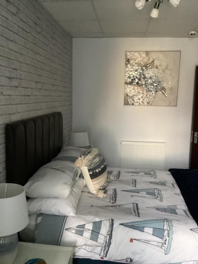 By The Seaside Bed and Breakfast Blackpool Eksteriør billede